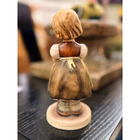 Vintage Hummel Goebel “For Mother” Figurine #257 (1963, W. Germany, 5.25”) - Picture 3 of 3